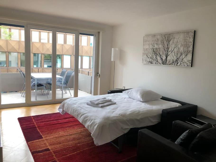 Bright 1 Bedroom Flat In The City Centre Zurigo Esterno foto