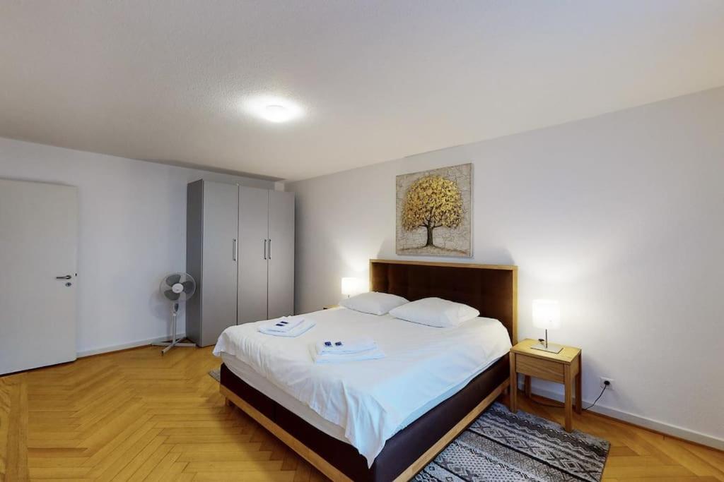 Bright 1 Bedroom Flat In The City Centre Zurigo Esterno foto